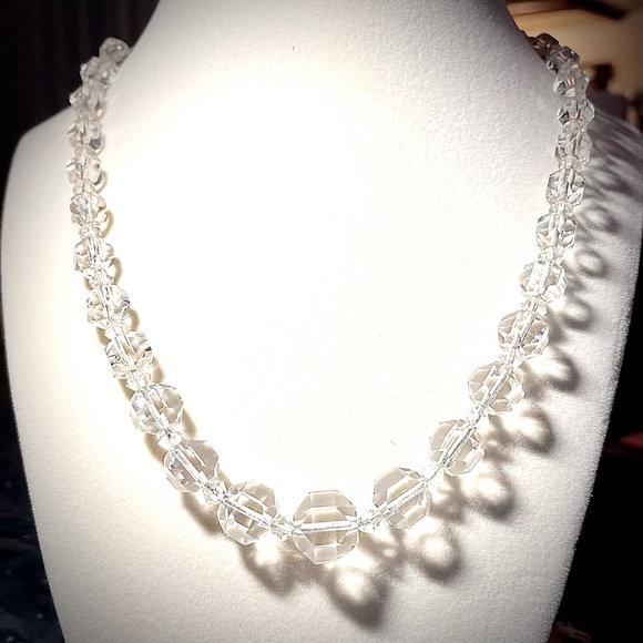 Vintage Necklace Art Deco Faceted Graduated Crystal Beaded Necklace. Sparkly! - Picture 1 of 4